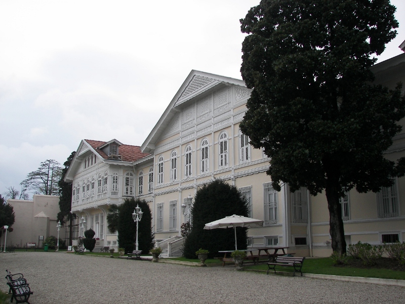 Şale en el parque de Yildiz