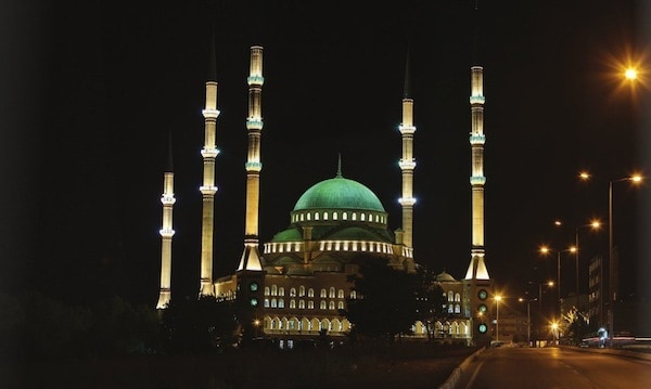 mezquita 6 minaretes