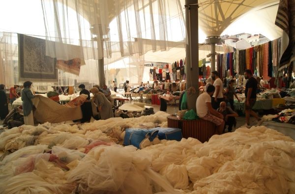 mercado de los martes en Kadiköy