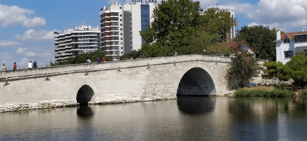 El puente de Küçükçekmece
